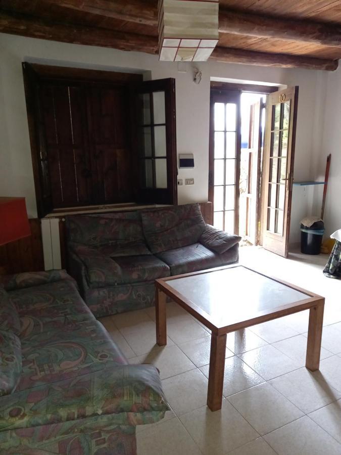 Bed and Breakfast La casa nel bosco Tortorella Esterno foto